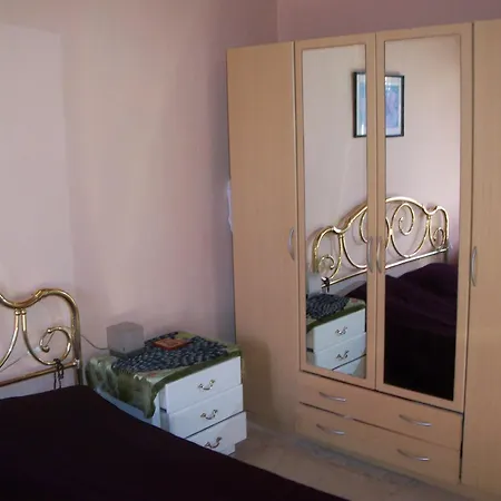 Alexa Apartament *